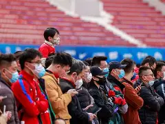 爱游戏-包含塞北猛虎队险胜嵩山猛虎队，体操小组赛上演关键失误成转折！防守强度拉满的词条